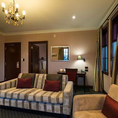 The Crown Hotel Napier Bagian luar foto